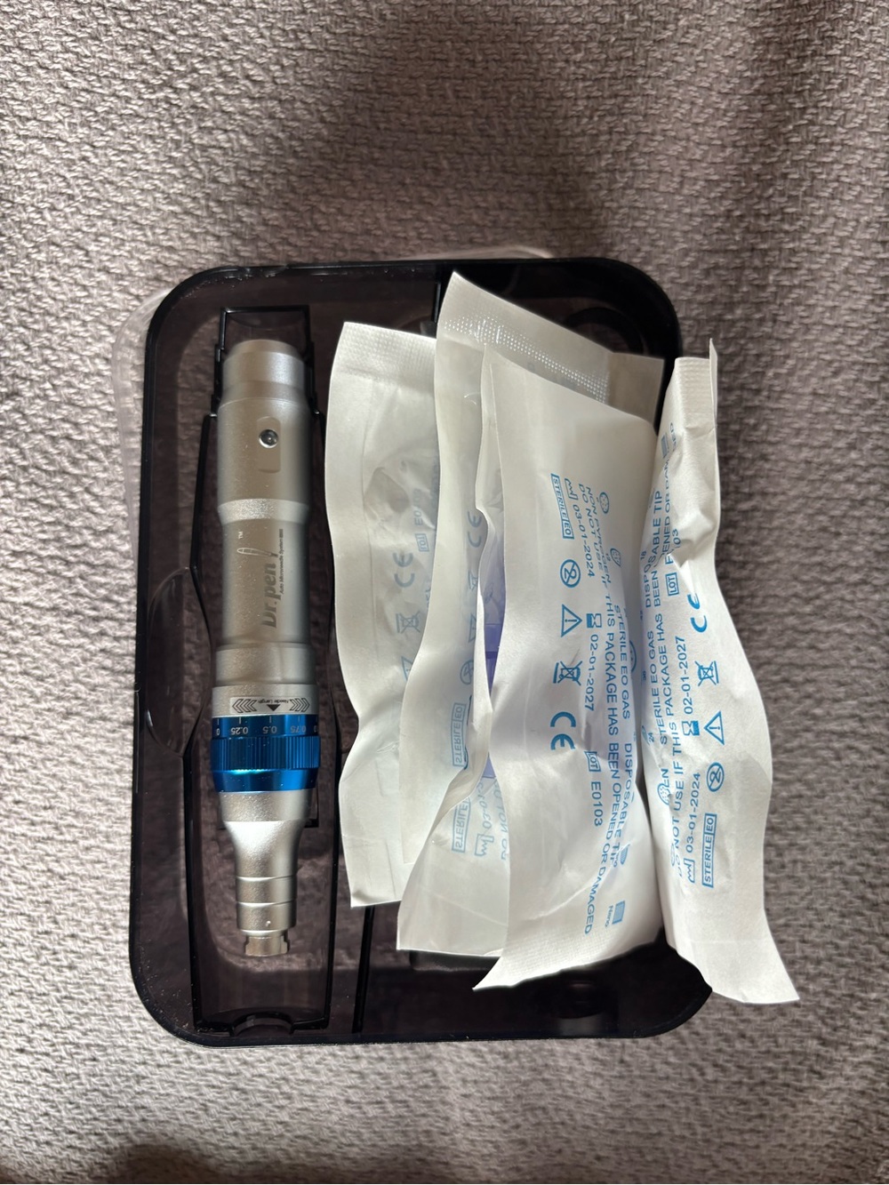 Silver and Blue Microdermabrasion Pen - Professional Women’s Skincare Tool